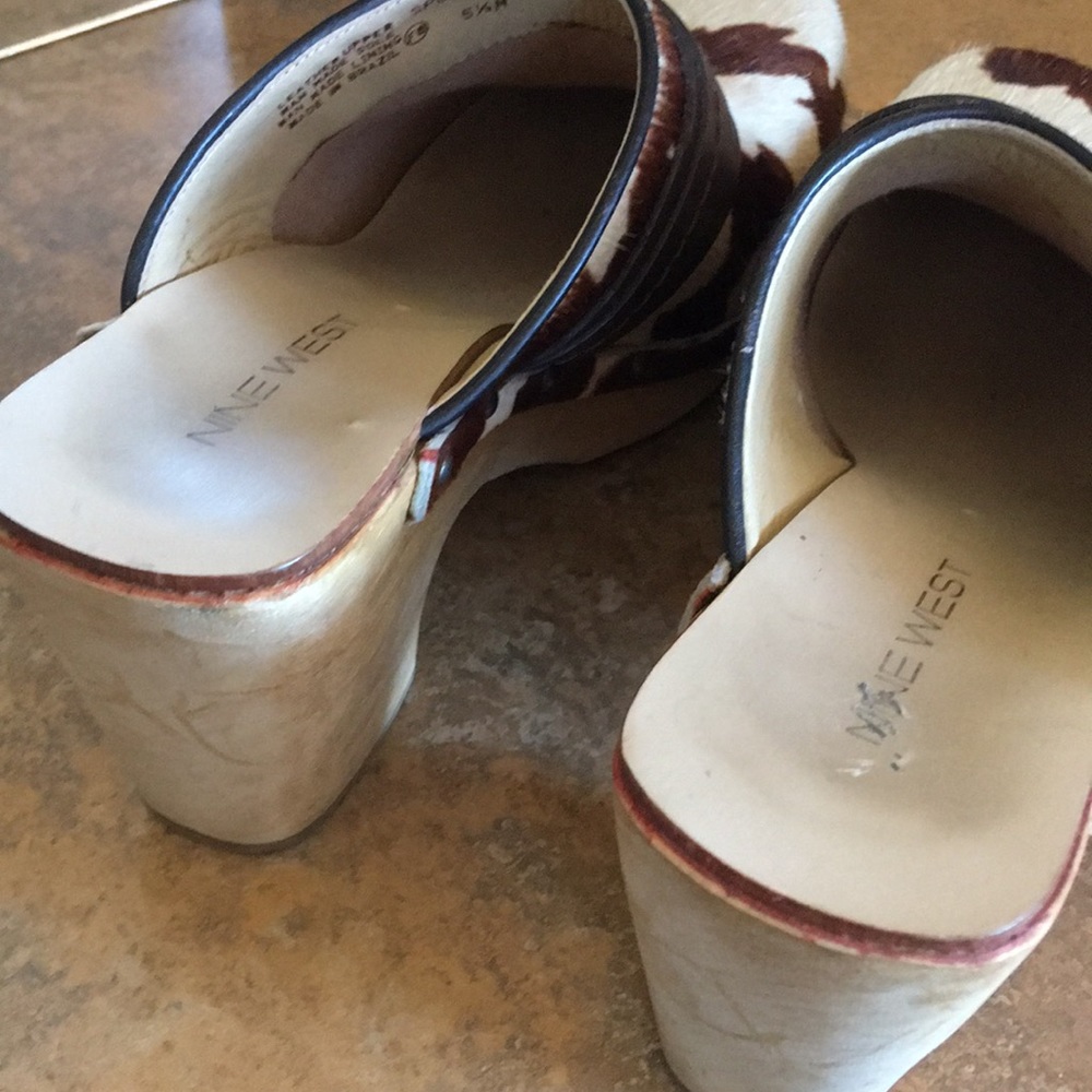 Cow Hide Clogs - Picture 5 of 6